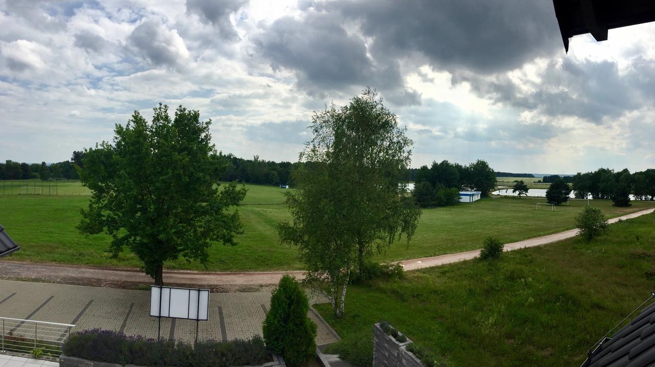 Essenza Party Center Bed & Breakfast Świdnica Eksteriør bilde